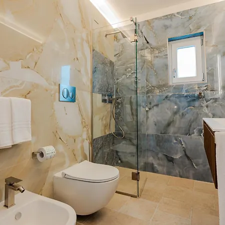 Volta Bed & Breakfast 4*