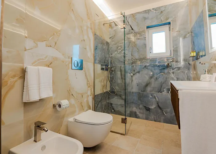 Volta לינה וארוחת בוקר 4*