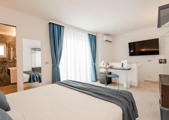 לינה וארוחת בוקר Volta 4*